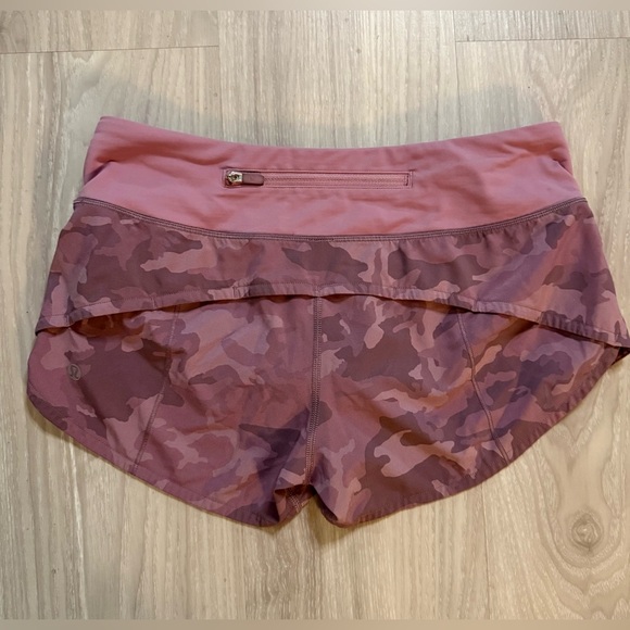 Lululemon Speed Up Shorts 4” Tall Mid Rise |Incognito Camo Pink Taupe Multi Sz 8 - Picture 6 of 9